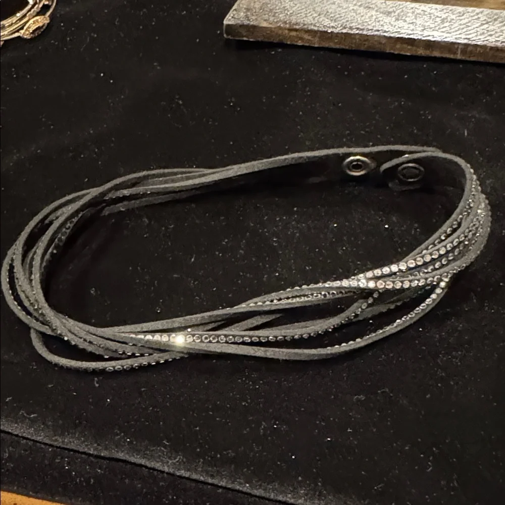 Elegant Black and Silver Wrap Bracelet - Picture 3 of 3